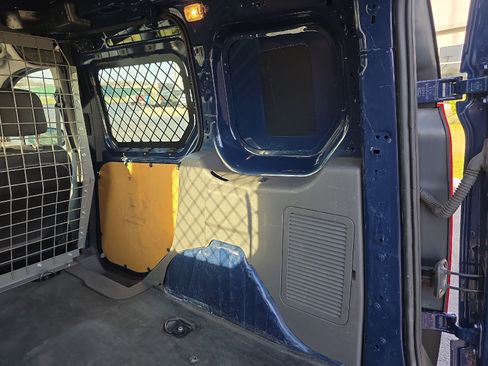 Used 2020 Ford Transit Connect XL image 15