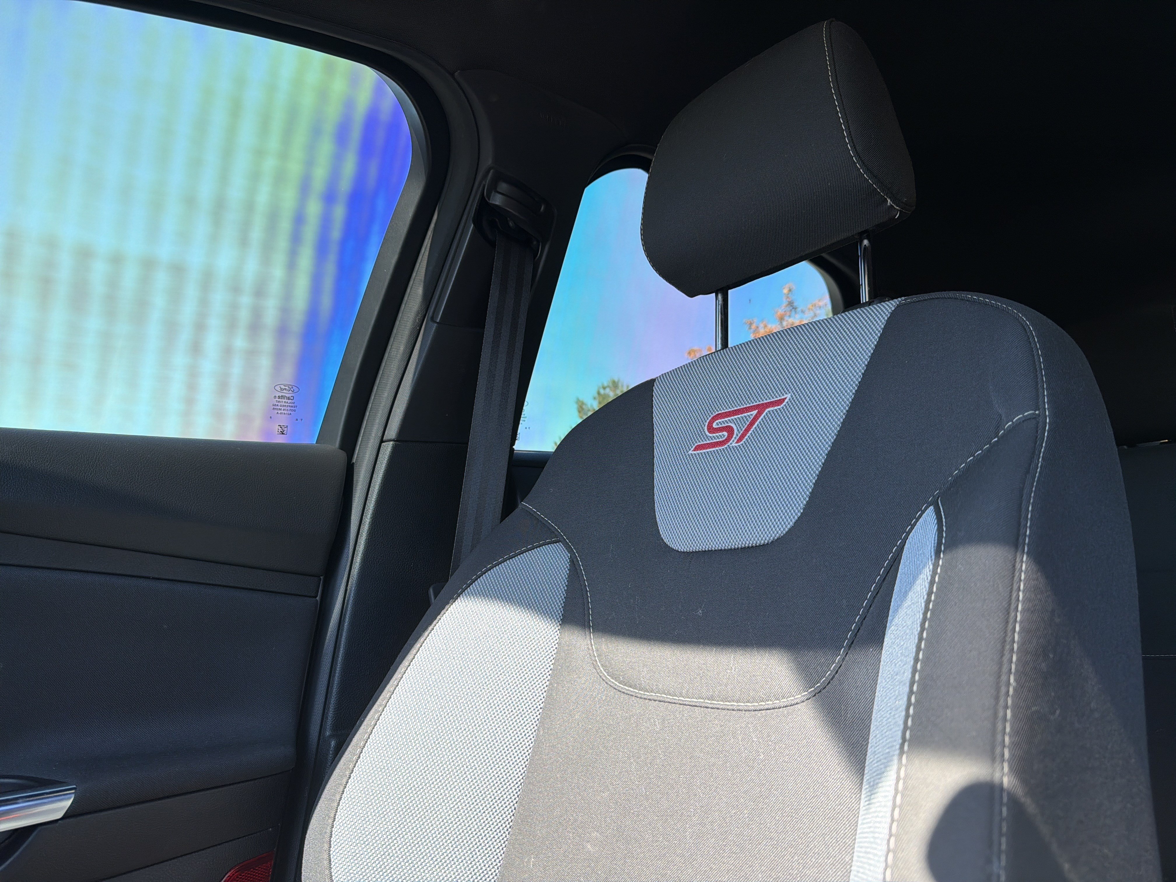 Used 2018 Ford Focus ST FWD image 21