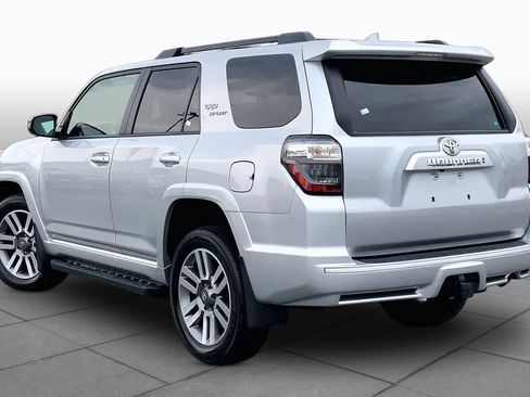 Used 2022 Toyota 4Runner TRD Sport w/ Technology Package AWD/4WD image 11