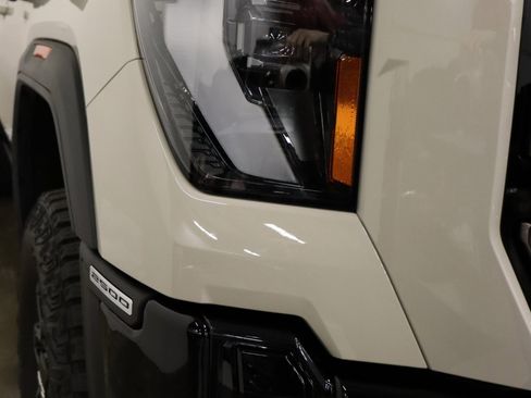 Used 2026 GMC Sierra 2500 AT4X AWD/4WD image 10