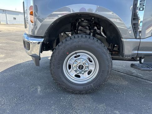 New 2026 Ford F250 XL image 18