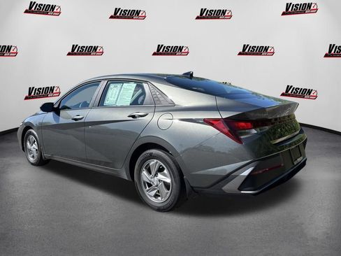 Certified 2026 Hyundai Elantra SE FWD image 7