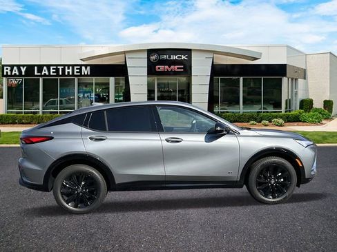 Used 2025 Buick Envista Sport Touring w/ Convenience I Package image 5