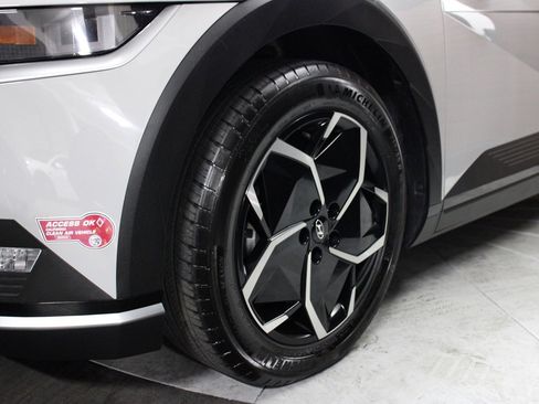 Used 2024 Hyundai Ioniq 5 SEL image 6