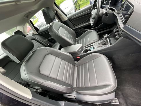 Used 2024 Volkswagen Jetta SE FWD image 21