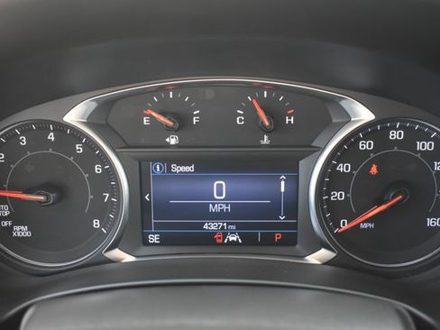 Used 2023 GMC Terrain SLE w/ Driver Convenience Package FWD image 22