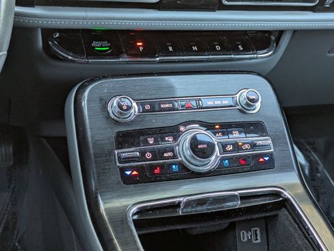 Used 2021 Lincoln Nautilus Reserve image 22