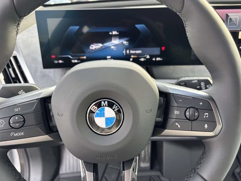 Used 2026 BMW iX xDrive60 w/ M Sport Package AWD/4WD image 17