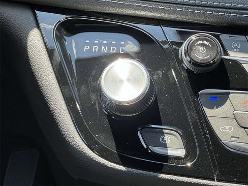 New 2026 Chrysler Pacifica Select image 20