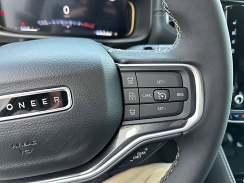 New 2024 Jeep Wagoneer 4WD w/ Convenience Group I image 26