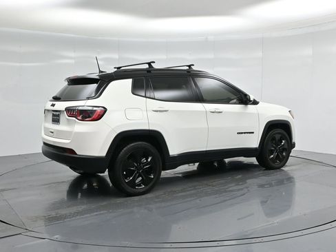 Used 2020 Jeep Compass Latitude image 23