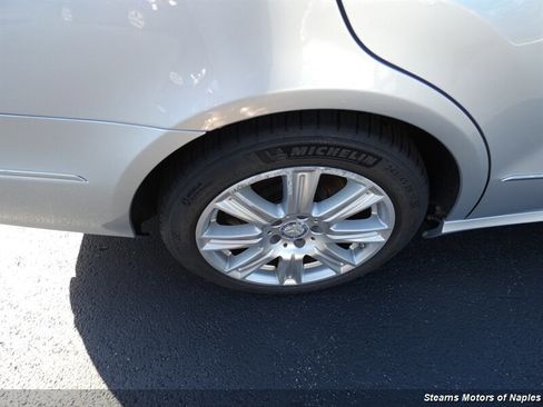 Used 2013 Mercedes-Benz E 350 4MATIC Wagon image 16