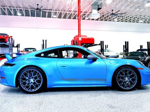Used 2026 Porsche 911 Carrera T RWD image 14