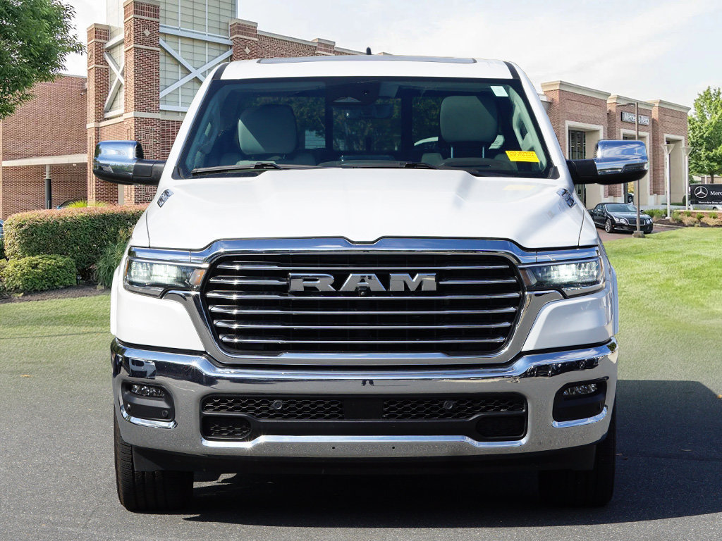 Used 2025 RAM 1500 Laramie w/ Advanced Safety Group II AWD/4WD image 2