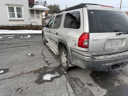 Used 2004 Isuzu Ascender S image 3
