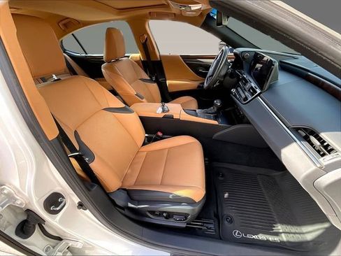 Used 2022 Lexus ES 350 w/ Premium Package FWD image 8
