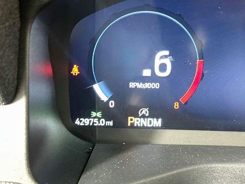 Used 2025 Ford Explorer ST RWD image 19
