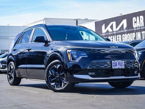 New 2025 Kia Niro Wave w/ Wave Preserve Package image 2