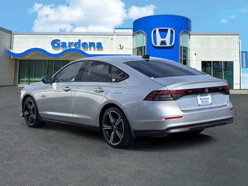 Used 2026 Honda Accord SE image 4