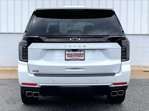 Used 2026 Chevrolet Tahoe High Country AWD/4WD image 5