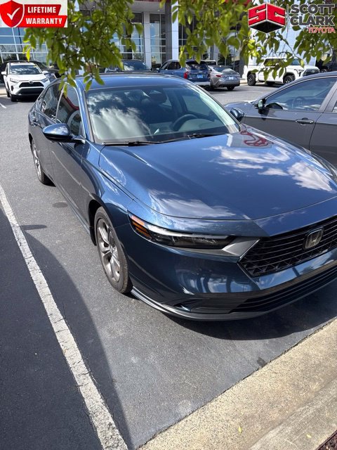 Used 2024 Honda Accord EX image 1