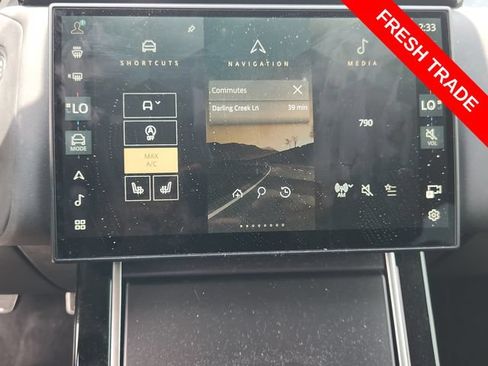 Used 2026 Land Rover Range Rover Velar Dynamic SE AWD/4WD image 15