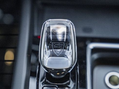 New 2026 Volvo XC60 B5 Ultra w/ Climate Package image 25