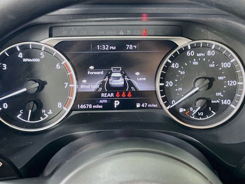 Used 2022 Nissan Rogue S AWD/4WD image 12