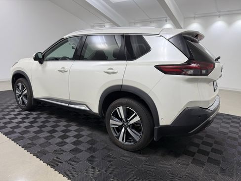 Used 2022 Nissan Rogue SL w/ SL Premium Package image 6