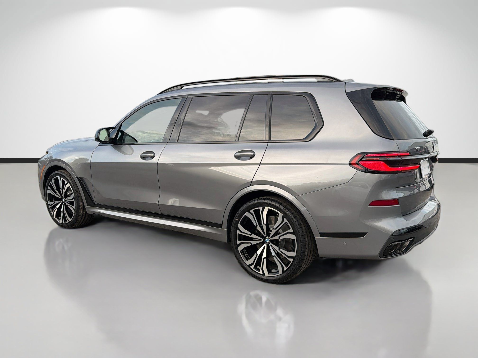 New 2027 BMW X7 M60i AWD/4WD image 5