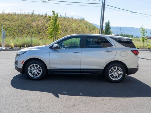 Used 2022 Chevrolet Equinox LT AWD/4WD image 4