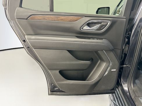 Used 2023 Chevrolet Tahoe Premier AWD/4WD image 27