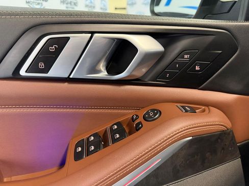 Used 2024 BMW X5 xDrive40i w/ Premium Package image 13