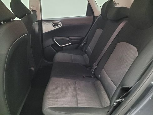 Used 2020 Kia Soul LX FWD image 18