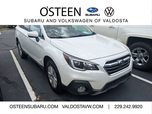 Used 2019 Subaru Outback 2.5i Premium AWD/4WD image 1