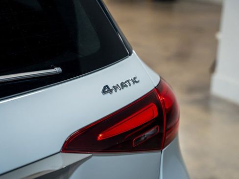 Used 2024 Mercedes-Benz GLE 350 4MATIC w/ AMG Line Exterior image 18