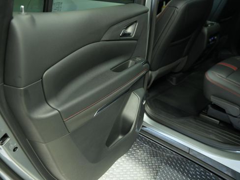 Used 2024 Chevrolet Traverse RS w/ LPO, Floor Liner Package AWD/4WD image 22