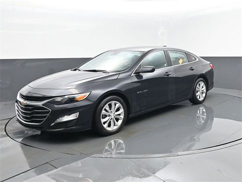 Used 2023 Chevrolet Malibu LT image 2