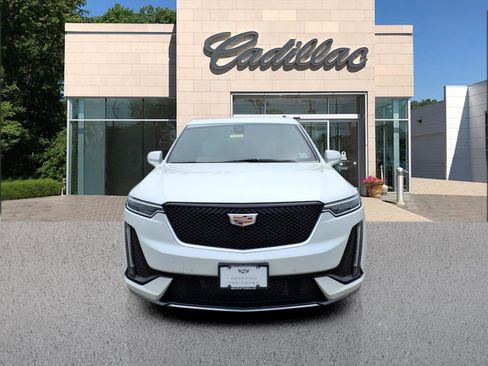 Certified 2025 Cadillac XT6 Sport w/ Technology Package AWD/4WD image 8