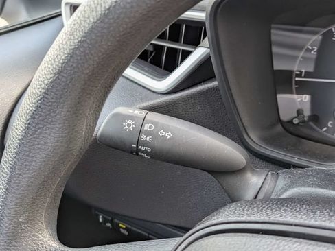 Used 2025 Toyota Corolla LE FWD image 21