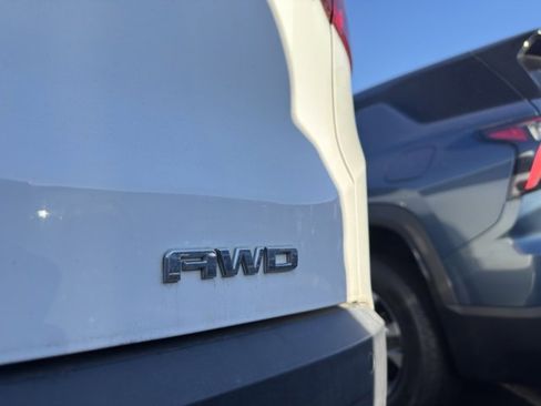 Used 2019 GMC Acadia SLT image 9