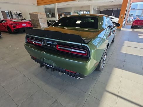 Used 2021 Dodge Challenger R/T Scat Pack RWD image 9