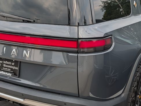 Used 2023 Rivian R1S Adventure Quad AWD/4WD image 17