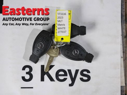 Used 2023 Mercedes-Benz Metris image 22