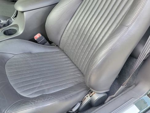 Used 2001 Ford Mustang GT RWD image 25