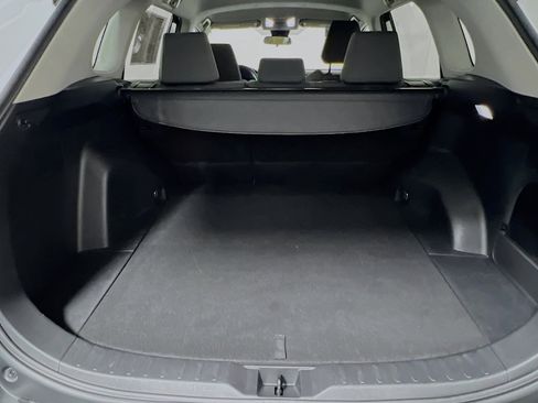 Used 2022 Toyota RAV4 XLE image 34