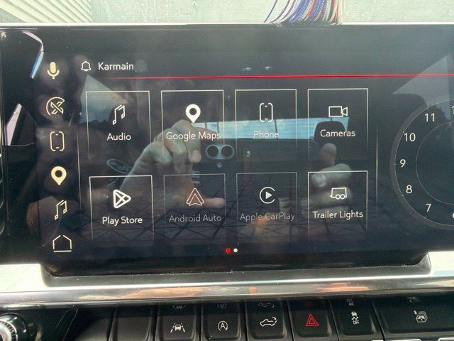 Used 2024 GMC Sierra 1500 Elevation AWD/4WD image 9