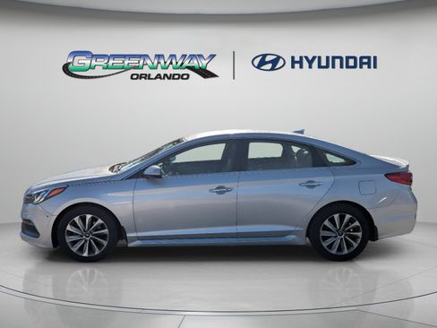 Used 2016 Hyundai Sonata Sport w/ Option Group 02 FWD image 4