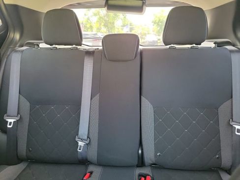Used 2018 Nissan Kicks SV FWD image 26