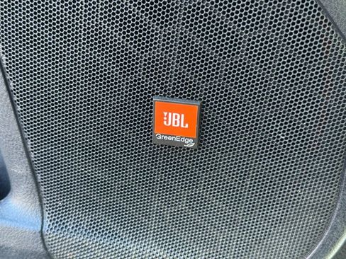 Used 2017 Toyota Highlander Limited image 29